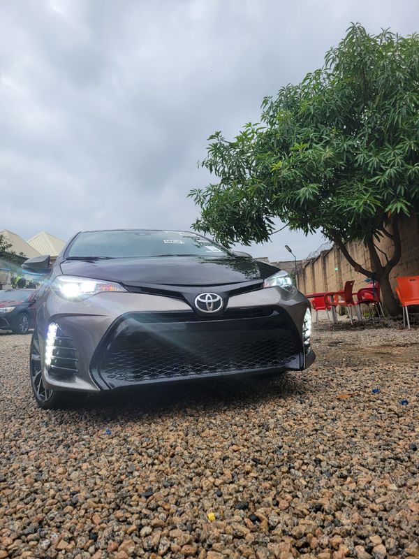 Thumbnail 9 of 2017 Toyota Corolla SE